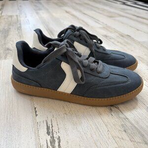 Wonder Nation Big Kids Size 6 (or Women's Size 7.5) Navy Blue Sneakers Gum Soles